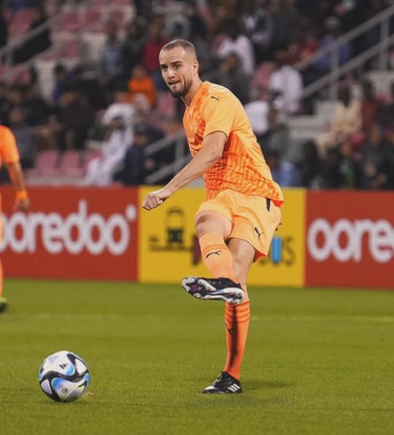 Mission accomplie | ⚽🦾 Champion d'Algérie la saison dernière, <a href="/PatBeaumelle/">Patrice Beaumelle</a> vient de réussir une nouvelle mission : maintenir <a href="/ummsalalsc/">نادي أم صلال الرياضي</a>
en #QatarStarsLeague où il est arrivé en février ! Match de barrage remporté (2-1) ! Bravo à lui et bravo à son capitaine <a href="/VictorLekhal/">Victor Lekhal</a>