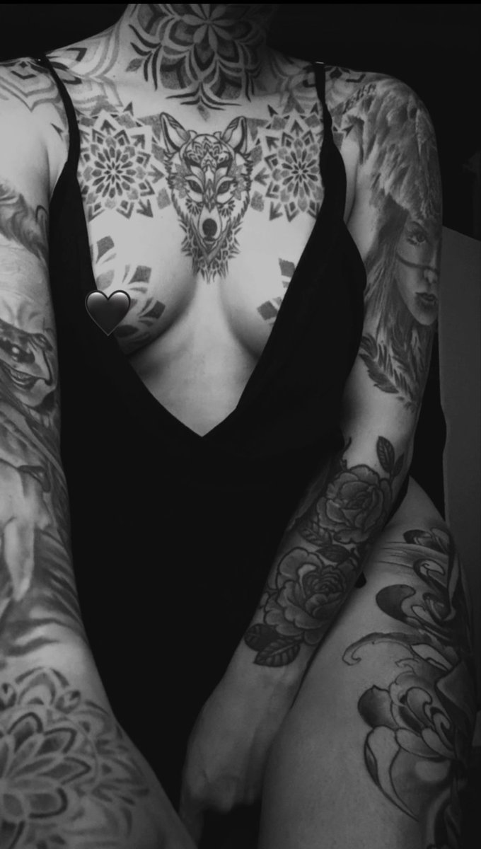 tattoedcouple20's tweet photo. How is your Monday going?? 🖤🖤🖤

Follow ! https://t.co/KKU1CoXimr https://t.co/CcNVXJJafH