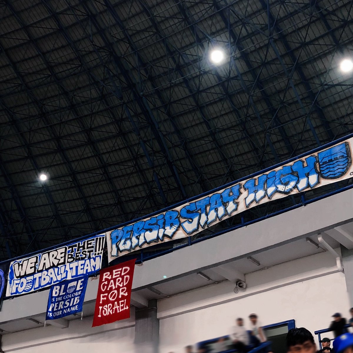 ultras_antifaa's tweet photo. PHOTO | Bobotoh, Persib Bandung (Indonesia) https://t.co/d0670kxxIj