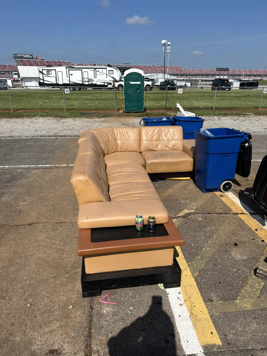 Noice couch with mt dew and liquid death