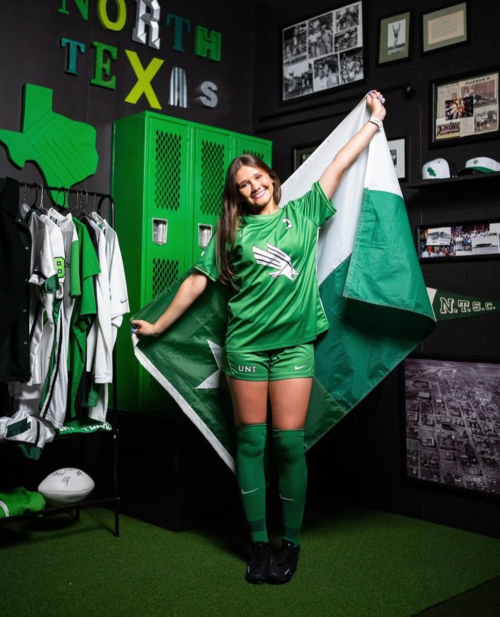 🚨Congrats🚨 <a href="/sophie_altieri/">sophie</a> on your commitment to <a href="/MeanGreenSoccer/">UNT Soccer</a> !!  So proud of you! 💚🤍💪🔥
#DKSCPROUD #DKSCSTRONG 

<a href="/DKSC_official/">D'Feeters Kicks Soccer Club</a> <a href="/ECNLgirls/">ECNL Girls</a> <a href="/ImYouthSoccer/">ECNL/GA/Recruiting/College Soccer</a> <a href="/ImCollegeSoccer/">College Soccer Truth ™</a> <a href="/PrepSoccerTX/">Prep Soccer Texas</a> <a href="/TopDrawerSoccer/">TopDrawerSoccer</a> <a href="/mlbj1973/">Michael Bones</a> <a href="/JorgeHervert8/">Jorge Hervert</a> <a href="/DanielDobson24/">Daniel Dobson</a> <a href="/TheSoccerWire/">SoccerWire</a>
