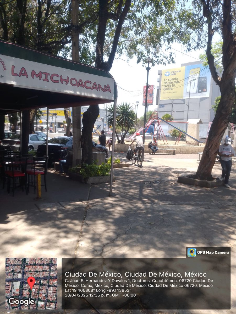 UCS_GCDMX's tweet photo. @luiguichin @SSC_CDMX @supercivicosmx En atención a su reporte acudió Policía de #TransitoGCDMX, al llegar no se encuentra algún vehículo sobre banqueta, ni objetos con los que apartan lugares, así también se realizan recorridos constantes para evitar las faltas al Reglamento de Tránsito. https://t.co/tejRGIAhtZ