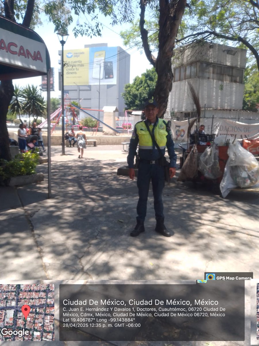 UCS_GCDMX's tweet photo. @luiguichin @SSC_CDMX @supercivicosmx En atención a su reporte acudió Policía de #TransitoGCDMX, al llegar no se encuentra algún vehículo sobre banqueta, ni objetos con los que apartan lugares, así también se realizan recorridos constantes para evitar las faltas al Reglamento de Tránsito. https://t.co/tejRGIAhtZ