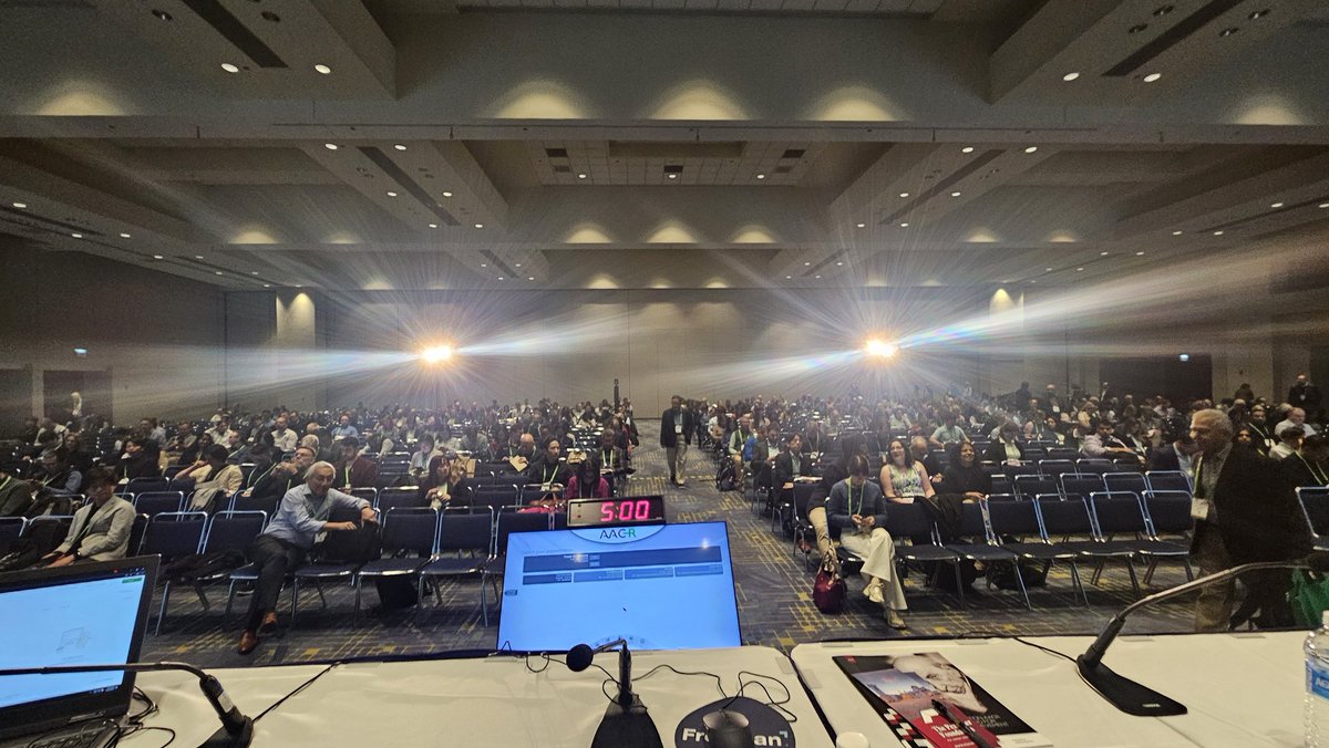 Sandra Misale (@sandra_misale) on Twitter photo So proud of presenting our most recent results today at ##AACR25! Fantastic major symposium on KRAS targeting with legends Frank Mccormick and Piro Lito! <a href="/AACR/">AACR</a> <a href="/KRASKickers/">KRASKickers</a> <a href="/hopkinskimmel/">Johns Hopkins Kimmel Cancer Center</a> <a href="/HopkinsMedicine/">Johns Hopkins Medicine</a> So proud of presenting our most recent results today at ##AACR25! Fantastic major symposium on KRAS targeting with legends Frank Mccormick and Piro Lito! <a href="/AACR/">AACR</a> <a href="/KRASKickers/">KRASKickers</a> <a href="/hopkinskimmel/">Johns Hopkins Kimmel Cancer Center</a> <a href="/HopkinsMedicine/">Johns Hopkins Medicine</a>