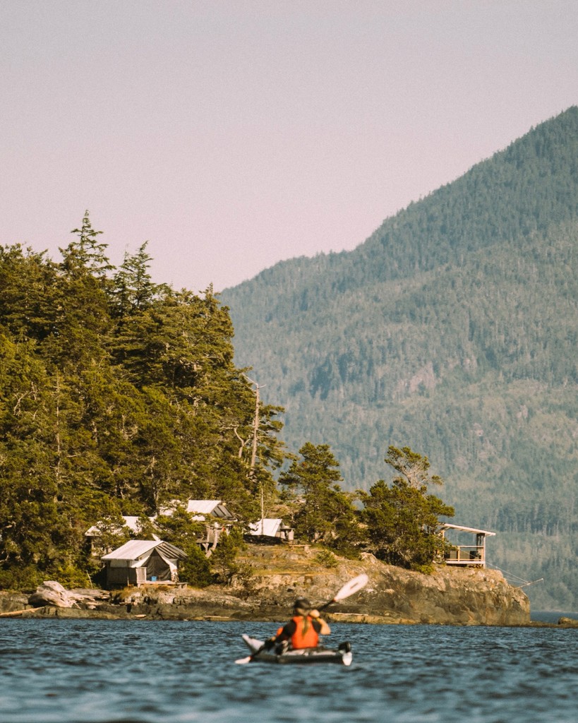 KayakingTours's tweet photo. Reconnect to yourself, community, + the natural world. 🤎🌿✨️

Wellness Elements 👇🏼
〰️ Connection to Self
〰️ Connection to Community
〰️ Connection to the Natural World

https://t.co/9OW9SpHa3m https://t.co/ilHpDQLGvj