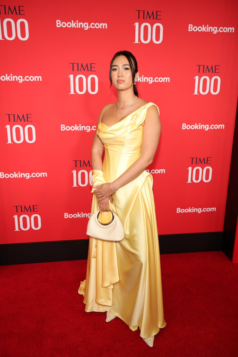 ArgamaniNoa's tweet image. I had the honour of walking the @TIME 
red carpet and standing among an incredible group of people at the #TIME100 - but my heart was somewhere else. 

A year ago, I wasn’t sure I’d make it out alive. I was lucky—I was rescued.​

But 59 innocent people are still trapped. 
Still…