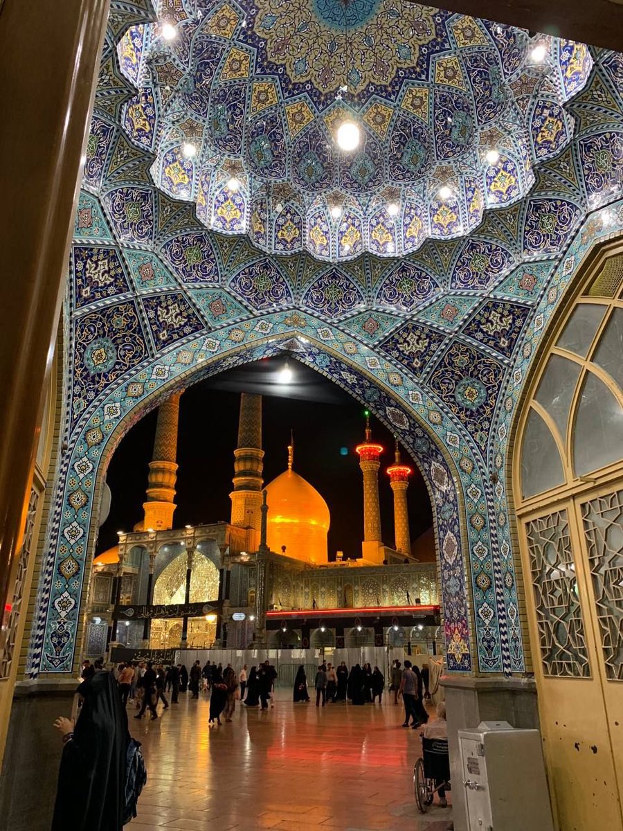 یکم ذی القعدہ ولادت باسعادت سیدہ فاطمة معصومه (س) کریمہ قم ہمشیرہ مولا امام علی رضاؑ بی بی سیدہ معصومہ قم ؑبنت امام موسیٰ کاظمؑ بہت مبارک ہو🍨🥰

سارے معصوموںؑ نے اے شہزادیؑ
تم کو معصومہ کہا معصومہؑ
دخترِ شیرِ خدا معصومہؑ
زینبِ مولا رضاؑ معصومہؑ❤️

#آمد_شہزادى_معصومہ_قمؑ