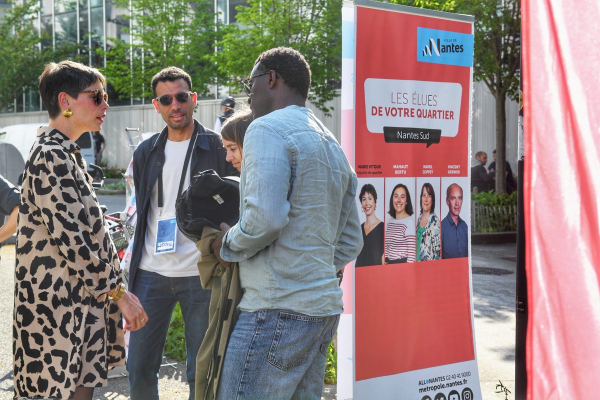 Johanna_Rolland's tweet photo. Premier rendez-vous de proximité dans le cadre du bilan de mandat.
Avec mon équipe nous avons pu discuter à Nantes sud avec les habitants et les habitantes sur la ville, leur quartier et leur quotidien. https://t.co/fsH0AJ2yLM