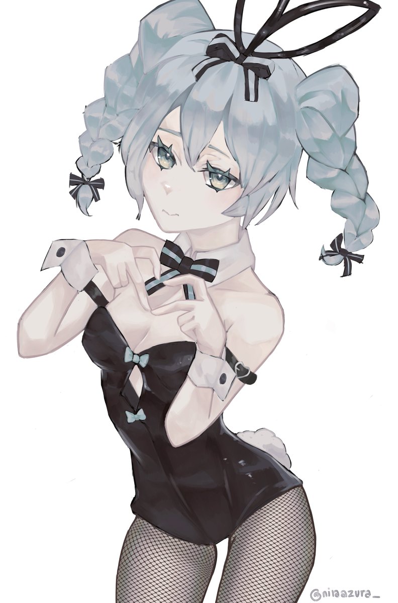 nilaazura_'s tweet photo. 🐰🐰🐰💙🖤 https://t.co/PELI8aY4yl