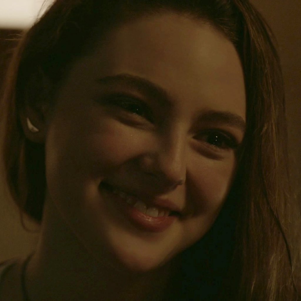 handonsmuffin's tweet photo. the character                  her soft spot https://t.co/qbT71ekOGz