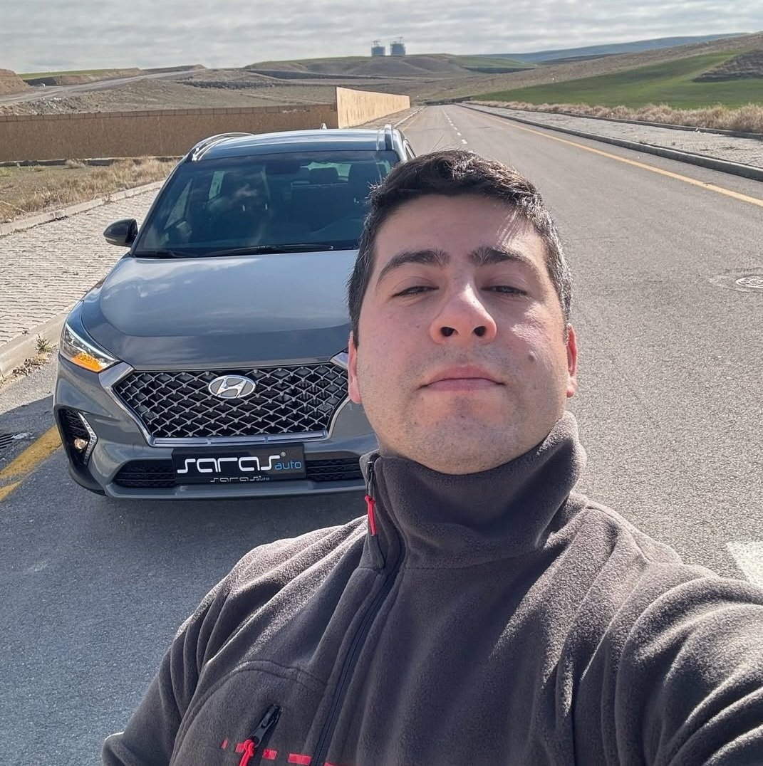muhammed_tdi's tweet photo. Herkes bir Youtuber sözü bıraksın. Ben başlıyorum.
"Araçta baş mesafesi X parmak, diz mesafeside X parmak, boyum 1.78 ve koltukda bana göre ayarlı" https://t.co/PiS4GcbIEg