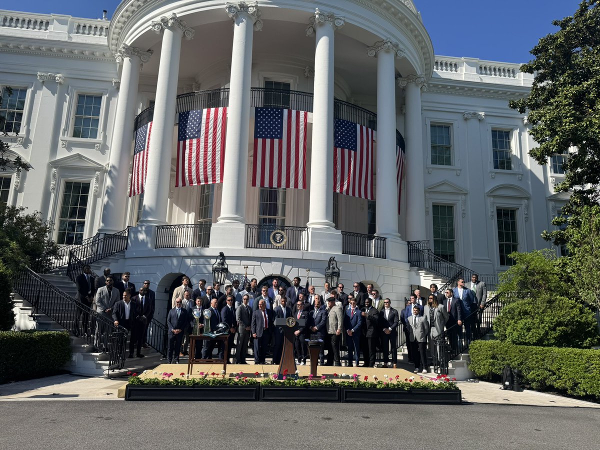 EAGLES AT WH