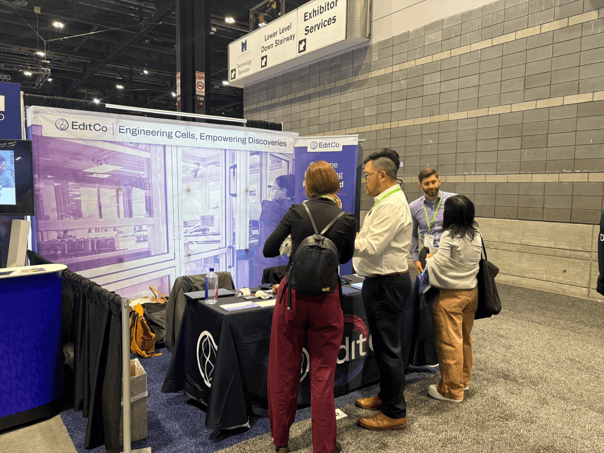 EditCo_Bio's tweet photo. Day 3 at #AACR and going strong! Great conversations at the booth and poster sessions β come by and say hi if you haven't yet!
#AACR25 #CRISPR #CancerResearch #GeneEditing #Immunology
#XDel #HiBiT #GeneKnockout #GeneKnockIn https://t.co/surcb3VH5E