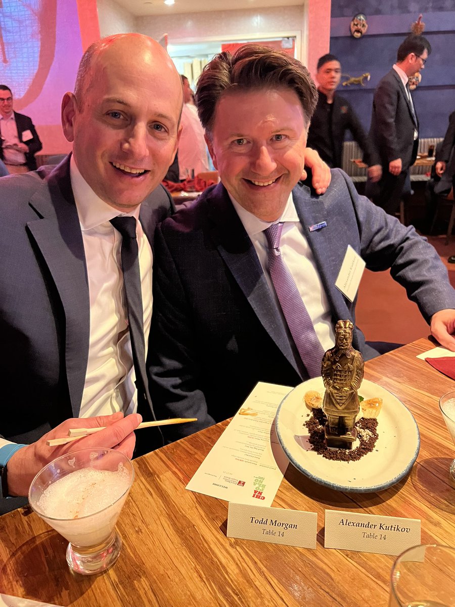 wandering_gu's tweet photo. See ya #AUA25 👋 Great catching up with so many legends on and off the stage. Fun times and props to @urogeek for a terrific meeting. #ElvisHasLeftTheBuilding https://t.co/PewH927TYr