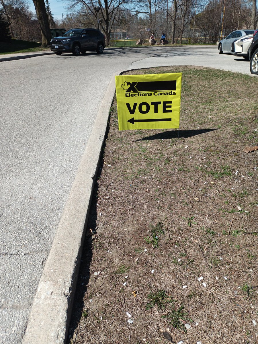 SuzieqVayglo's tweet photo. #MarkCarneyForPM
✔️ #VoteCanada https://t.co/sEqOUkiCOb