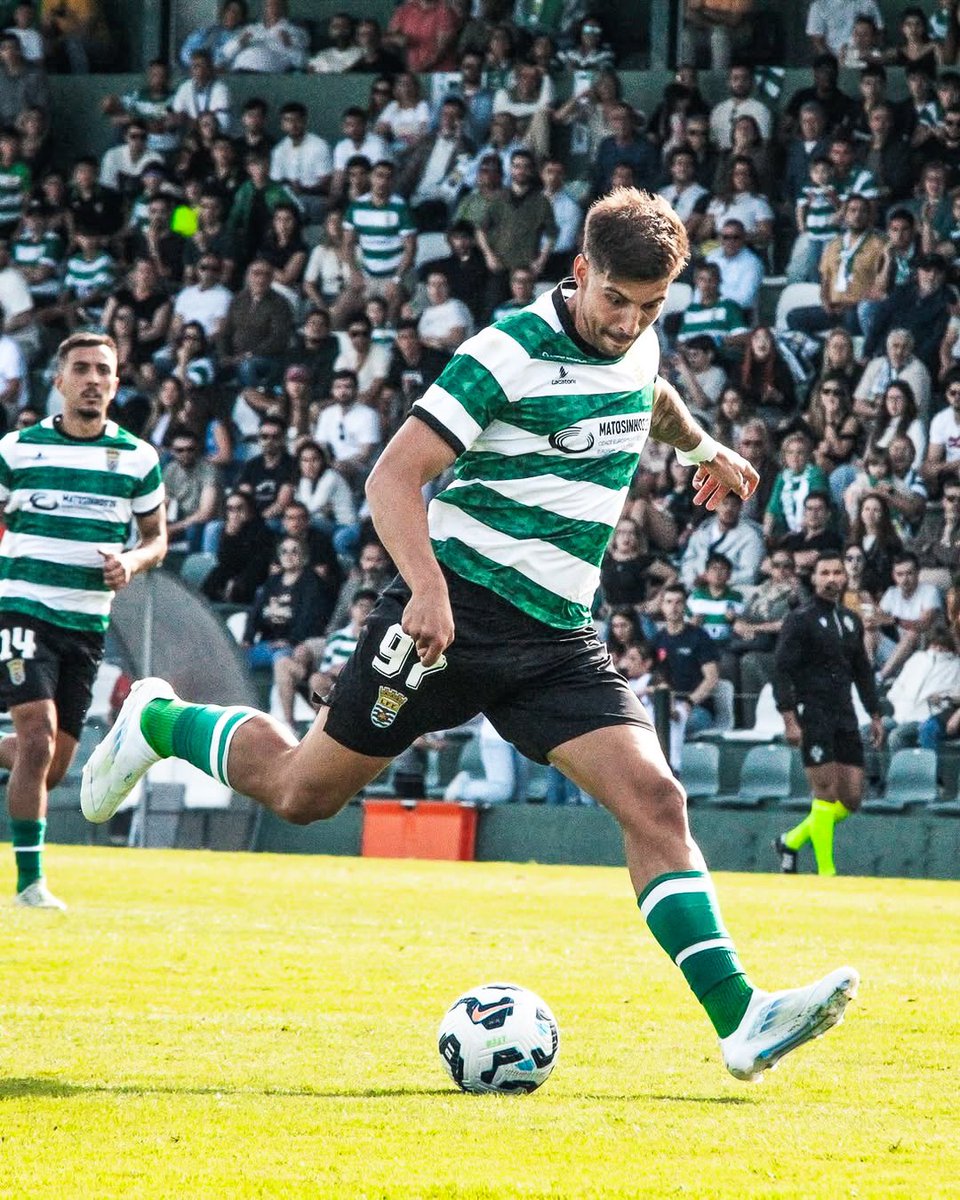 team_of_future's tweet photo. Em Portugal, os 💡 geradores entraram em ação, mas no Leça, Pedro Martelo continua a 𝒈𝒆𝒓𝒂𝒓 𝒈𝒐𝒍𝒐𝒔 ⚽️

1️⃣7️⃣ golos no Campeonato de Portugal, seguindo firme na liderança como melhor marcador da competição! ⚡️ https://t.co/BJWSGe9PWp