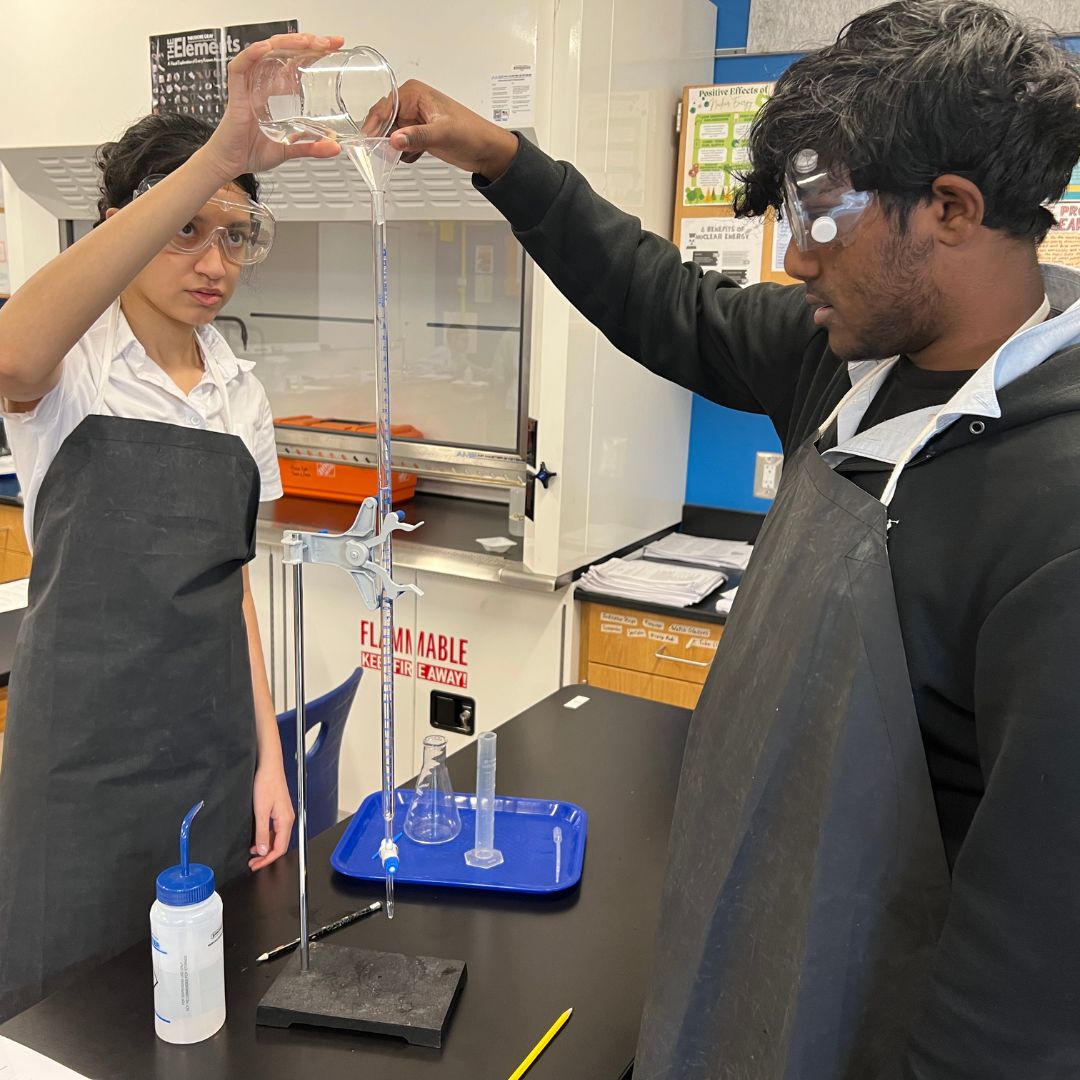 FSAPrivate's tweet image. 🔬 Our Honors Chemistry students wrapped up the year with a classic titration experiment! 🧪 They put their stoichiometry and lab skills into action to determine an unknown acid concentration. Proud of our future scientists! #FSAProud #STEM
