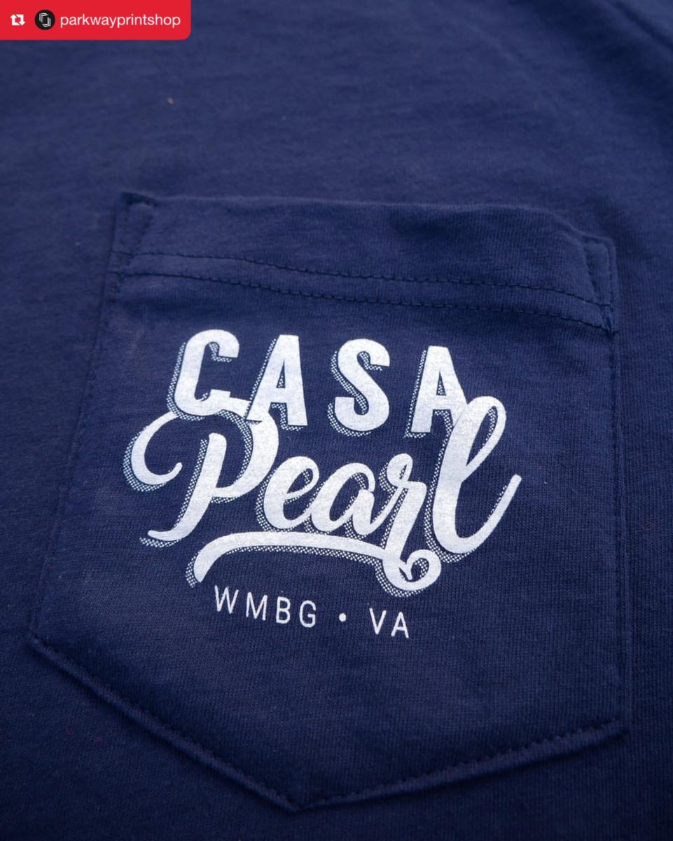 edgedistrictva's tweet photo. Itโs doesnโt get more neighborly than rocking a Casa Pearl tee fresh off the presses from Parkway Printshop!
โข โข โข
๐ https://t.co/afWNoEH7DX
๐ฆช https://t.co/4OS8p1S2UF
๐ https://t.co/fjELrAXnSo
#VisitWilliamsburg #EdgeDistrictVA #VisitVA https://t.co/n6nrVLEitz