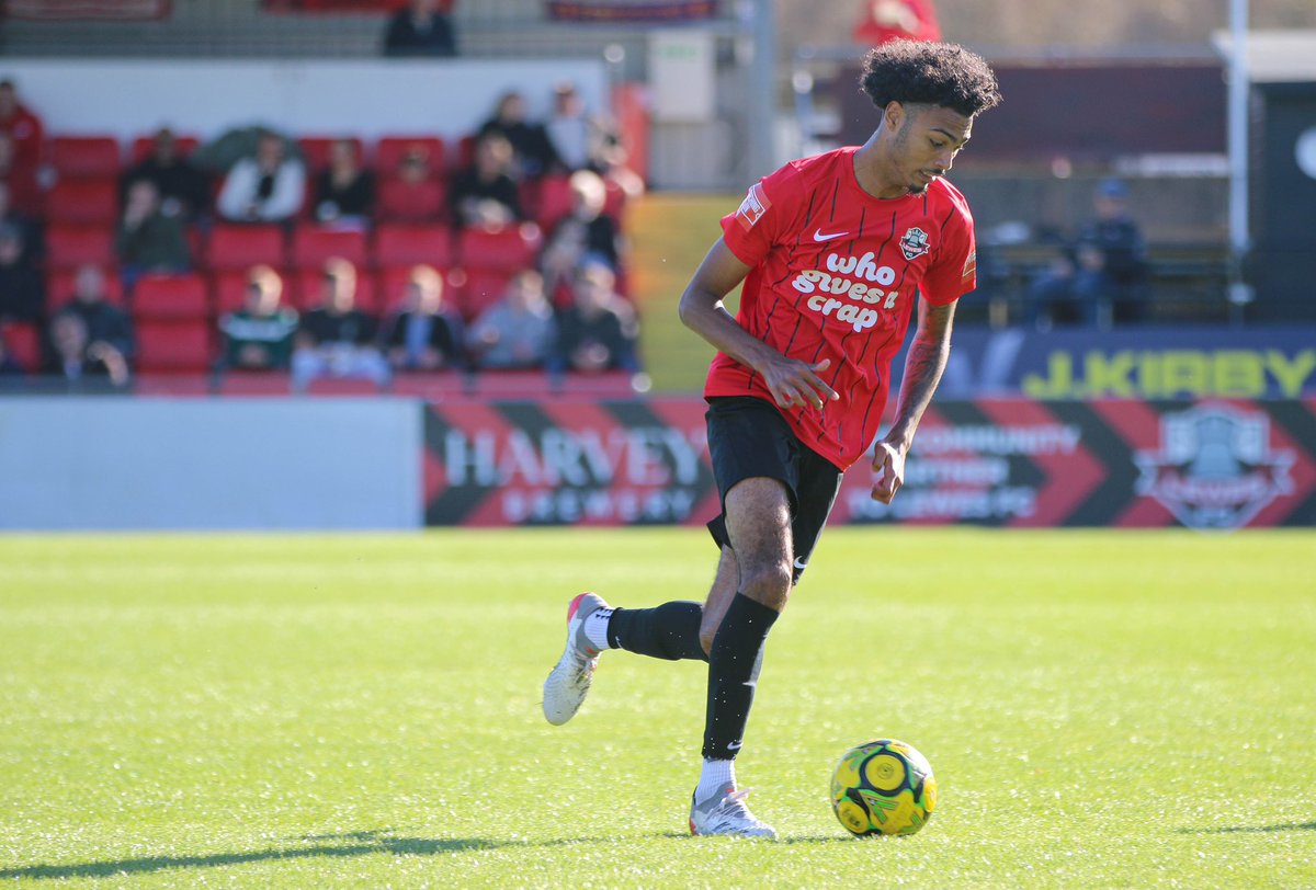 Mprvte4's tweet photo. 44 games later the season is complete.
Through every high and low, your support never wavered.
Thank you to you incredible fans — we felt you every step of the way.
@LewesFCMen https://t.co/phbMaTdOWM