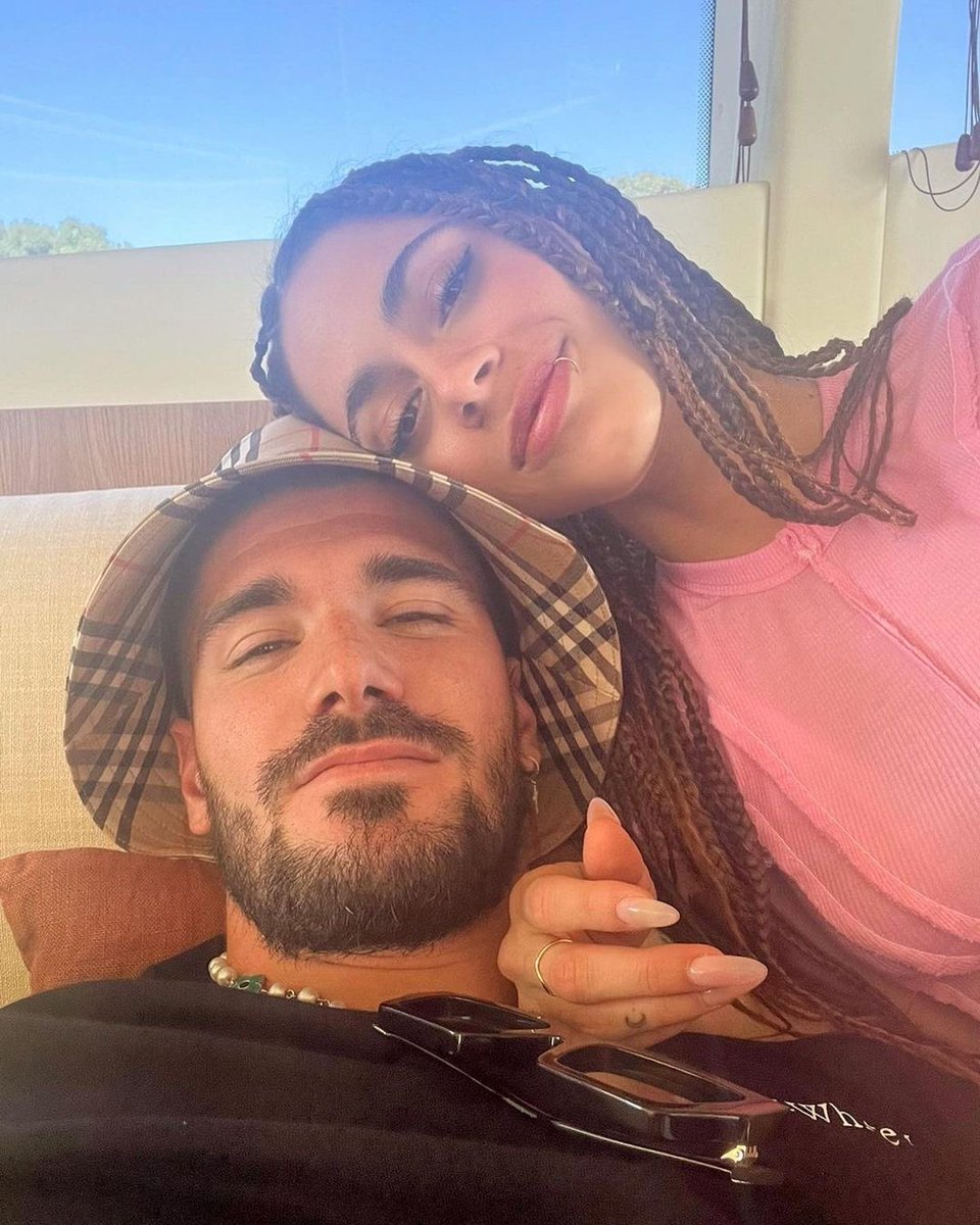 arixtini's tweet photo. Espero que ahora sí sea el momento, los amo hagan lo que les dé la re mil puta gana!! https://t.co/HLoj2WNOS1