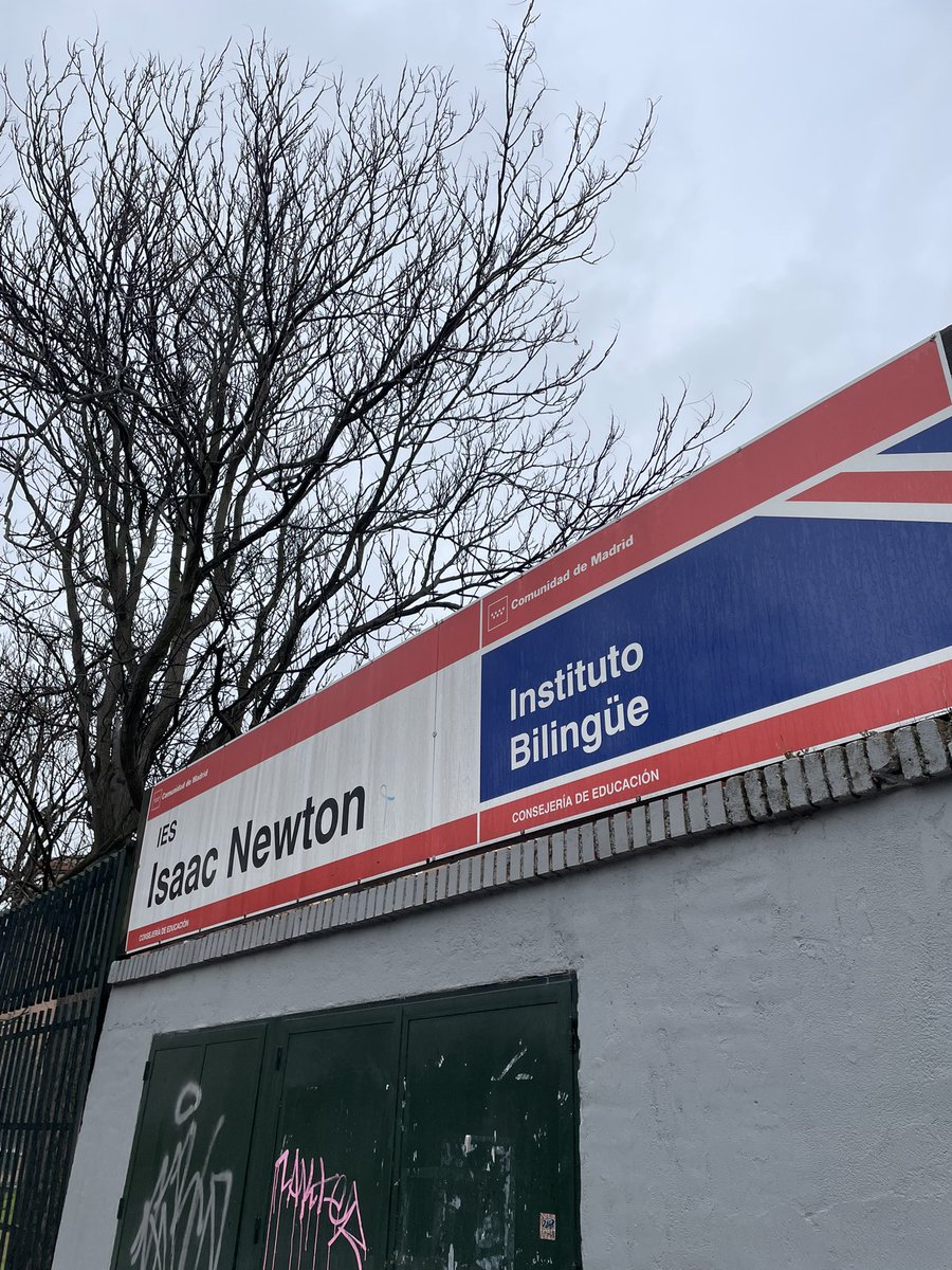 Nuestro centro, el <a href="/IESIsaacNewton/">IES Isaac Newton</a>, abrirá sus puertas mañana para atender a los alumnos que lo necesiten pero no mantendrá actividad lectiva siguiendo indicaciones de la Consejería de Educación de <a href="/ComunidadMadrid/">Comunidad de Madrid</a>