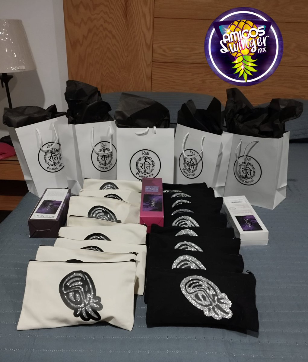 ¡ Gracias por acompañarnos en el festejo de nuestro aniversario  ! 

La pasamos genial !! 

Gracias a los patrocinadores por los regalos para las Rifas! 
<a href="/SeductionSBQ/">SeductionSBoutiqueQro</a> <a href="/RatiSxB/">Rati Sex Boutique</a> <a href="/LaPinaFest_SW/">La Piña Fest</a>