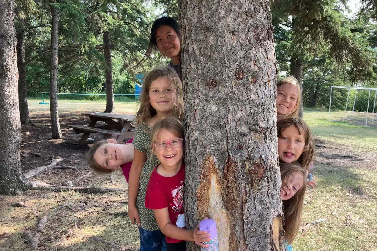 LonePrairieCamp's tweet photo. @LonePrairieCamp has dropped camp fees by 8.7% and added free busing back to Edmonton! Register by April 30 to earn a $20 early-bird credit at the Tuck Shop: https://t.co/1hWc1aNJD4 https://t.co/qziCXnneY8