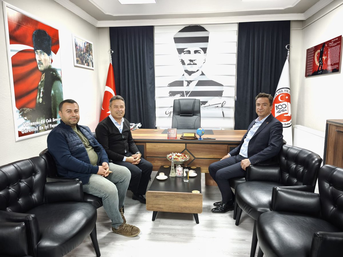 Okulumuzu ziyaret ederek bir ihtiyacımız olup olmadığını soran, Sayın Belediye Başkanımız Okan Kurd Beyefendiye çok teşekkür ederiz.