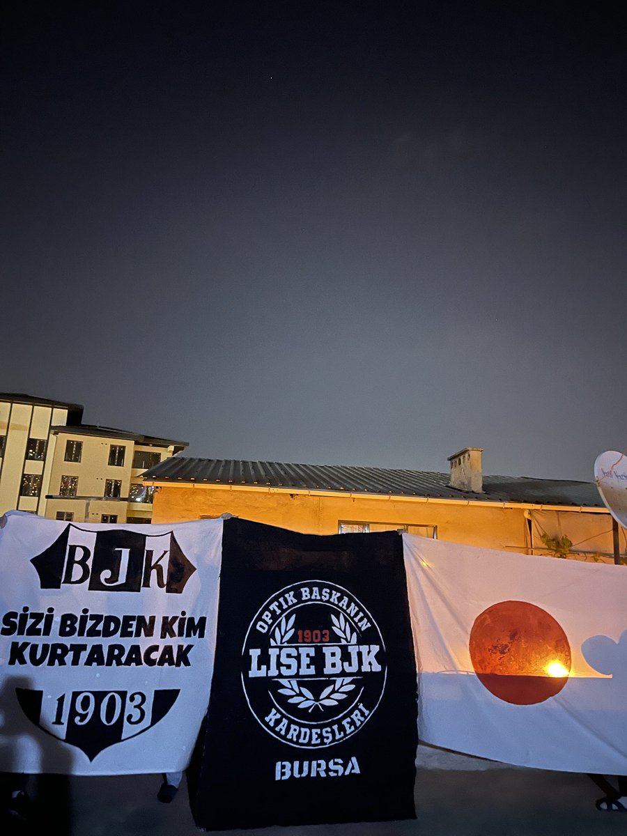 lisebjkbursaa's tweet photo. GELİYORUZ.
#LiseliBeşiktaşlılar https://t.co/8L4Mnpylbe