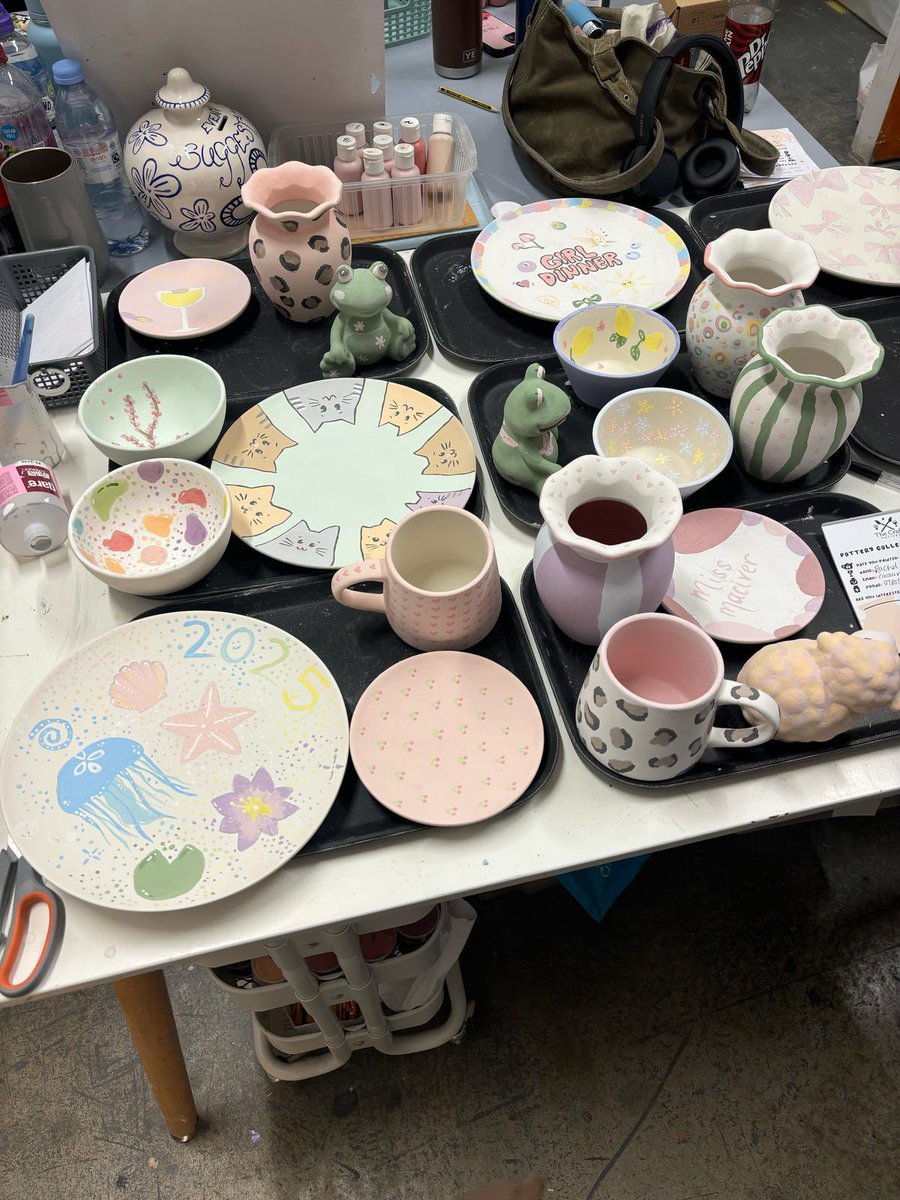 Douglas Health & Food Technology (@douglas_hft) on Twitter photo SfW:Hospitality had a lovely afternoon out on Friday for lunch & pottery painting as this is how they wanted to spend the profit from all their events. It was a lovely way to end the year and celebrate all their hard work and dedication. So proud of them all! 👏🏻💖 <a href="/DouglasAcad/">Douglas Academy</a> SfW:Hospitality had a lovely afternoon out on Friday for lunch & pottery painting as this is how they wanted to spend the profit from all their events. It was a lovely way to end the year and celebrate all their hard work and dedication. So proud of them all! 👏🏻💖 <a href="/DouglasAcad/">Douglas Academy</a>