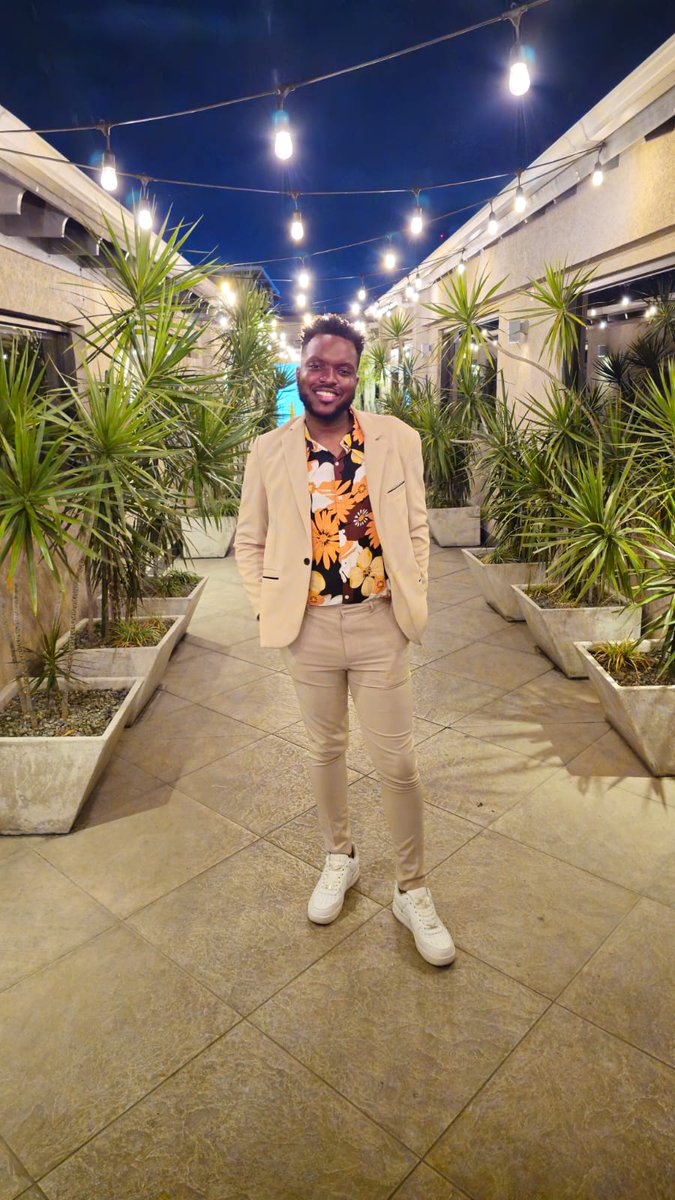 youroxytocin1's tweet photo. In my Channel Orange 🍊 era 😊🧡🪐. Thank you for the kind birthday wishes over the weekend #TaurusTakeOver https://t.co/slo8trhP3j