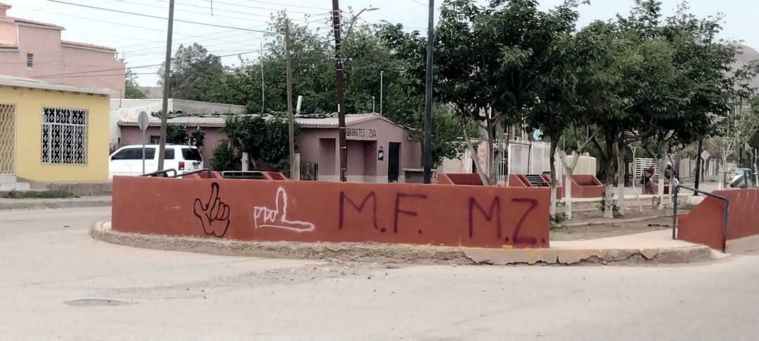 NotaRojaChih's tweet image. Continúan apareciendo grafitis de los #Mayos en #Aldama, #Chihuahua, a pesar de la reciente actividad del #NCDJ en redes sociales