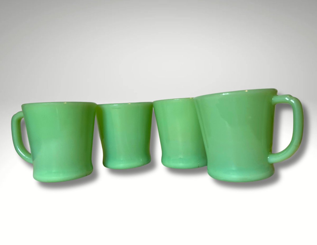 Final call.
Vintage Fire-King Jadeite D-Handle Mugs Lot (4) – authentic mid-century Anchor Hocking.
No reserve.
Auction ending now.
👉 ebay.ca/itm/1770243262…
#eBay #FireKing #Jadeite #VintageFinds #MidCenturyModern