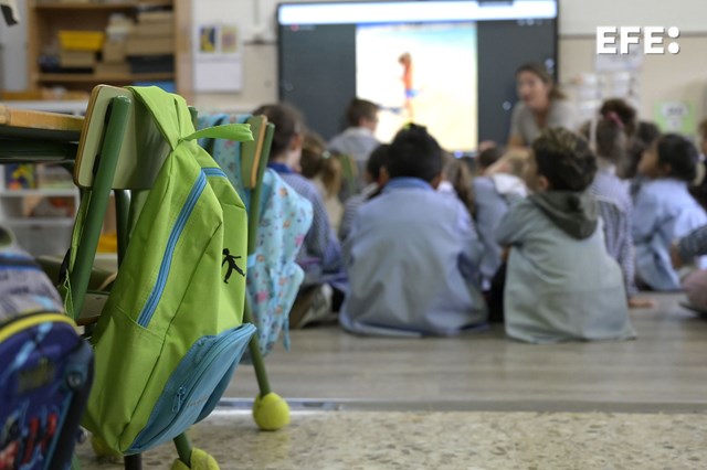 El Gobierno extremeño suspende toda la actividad lectiva en los centros educativos en la jornada de este martes, 29 de abril, ante la situación de emergencia derivada por el apagón eléctrico, si bien los centros permanecerán abiertos.