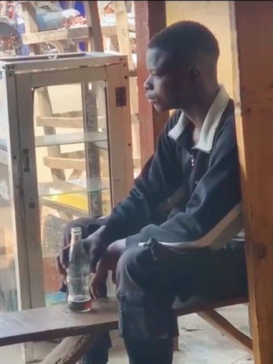 Harya ngo umudepite munshingano ze urwo kuvugira rubanda ntarurimo <a href="/oswaki/">Oswald Oswakim</a> ?