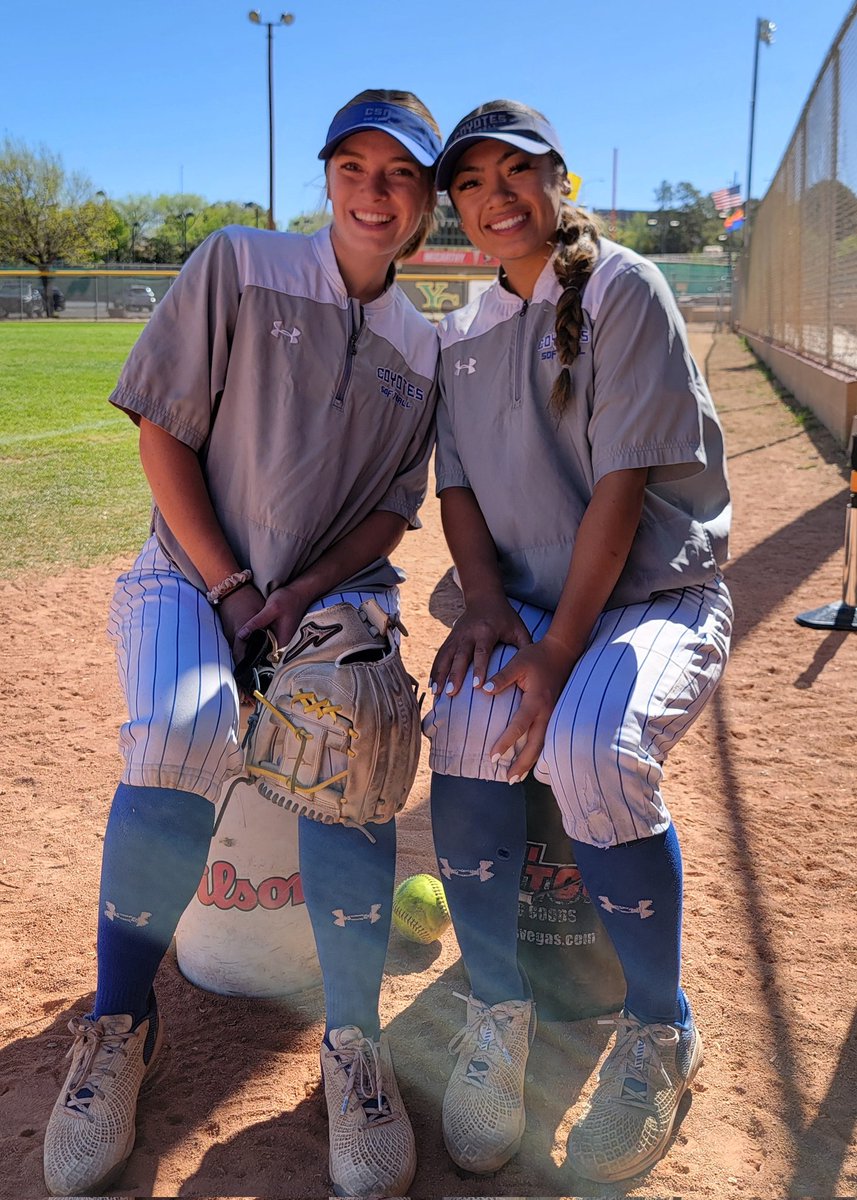 CoachRC16's tweet photo. Weekend 📸 from AZ 🐾🐾
@CamrynHunkins 
@MattiMoTG2024 
@London_lamb7 
CSN🥎Softball | Pack Ball | Yotes https://t.co/y2RKzhDUic