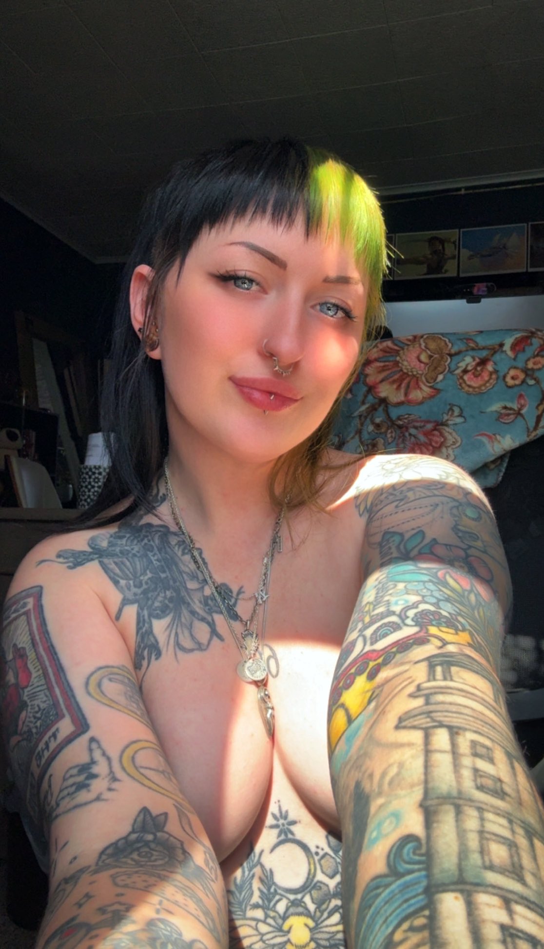 You gotta pretty, kinda dirty face https://t.co/Vu6EXJtGr6