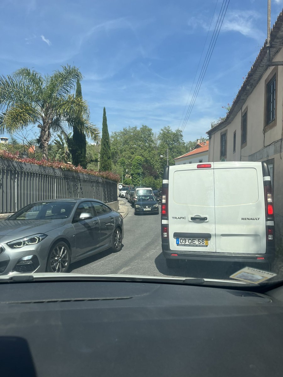adrienne_adz's tweet photo. 9 hours of a national power outage in Portugal and It felt like lockdown all over again.

But here are 5 things I wouldn’t have expected.👇

1/ telephone networks went down very quickly too, so there were no comms 
2/ no working ATMs, so no cash
3/ major supermarkets were cash only / closed - those that stayed open killed it
4/ trains down + no phones / apps left people resorting to hitch hiking to get home
5/ only a handful of petrol stations were working so not just EVs would grind to a halt pretty quickly

People began stock piling water. Cars were initially gridlocked and the police were on the streets. There was a nervous energy in the air.

But there was also a kind of excitement and then a calm. People were playing on quiet streets with their kids and gathering with friends. 

We had a bbq and found ourselves thinking of a cards against humanity card.

Is this is how it ends? Not with a bang but with a… bbq?!

Good to have the lights back on! 💡⚡️