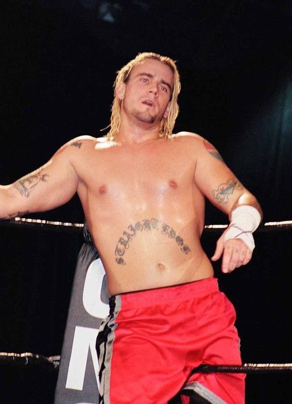 yellowhairdpunk's tweet photo. aged like the finest of wines https://t.co/adq9JktLRc