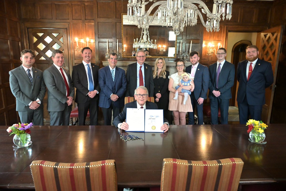 Governor DeWine recently signed Senate Bill 33 into law. Senator Steve Wilson and I sponsored this pro-business piece of legislation which allows employers to post Ohio labor law notices online.