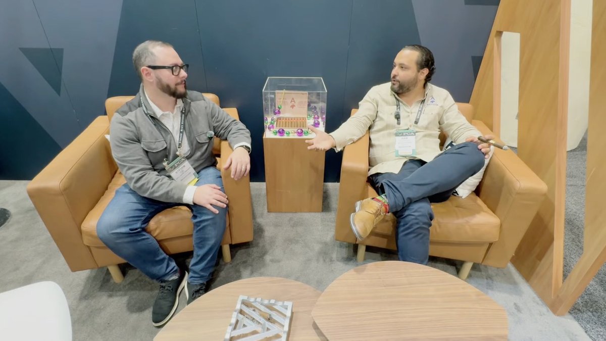 During #PCA25, we shared details of our newest 2025 release with Steven from Epicurean Smokes: the Artista Colorado🔴🍂

Video here:

youtube.com/live/J5V7fKpJL…