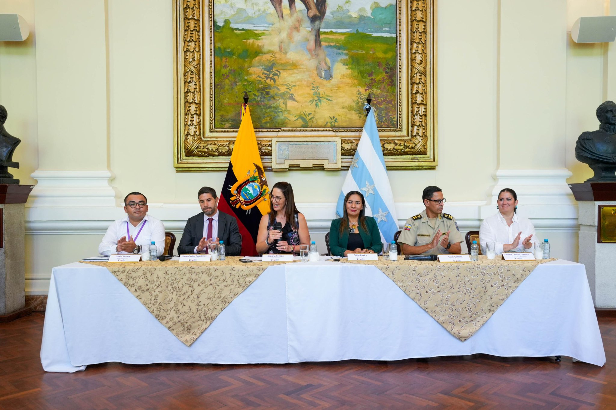 Gobierno Nacional establece «Plan Retorno Seguro» para inicio a clases en la Costa y Galápagos