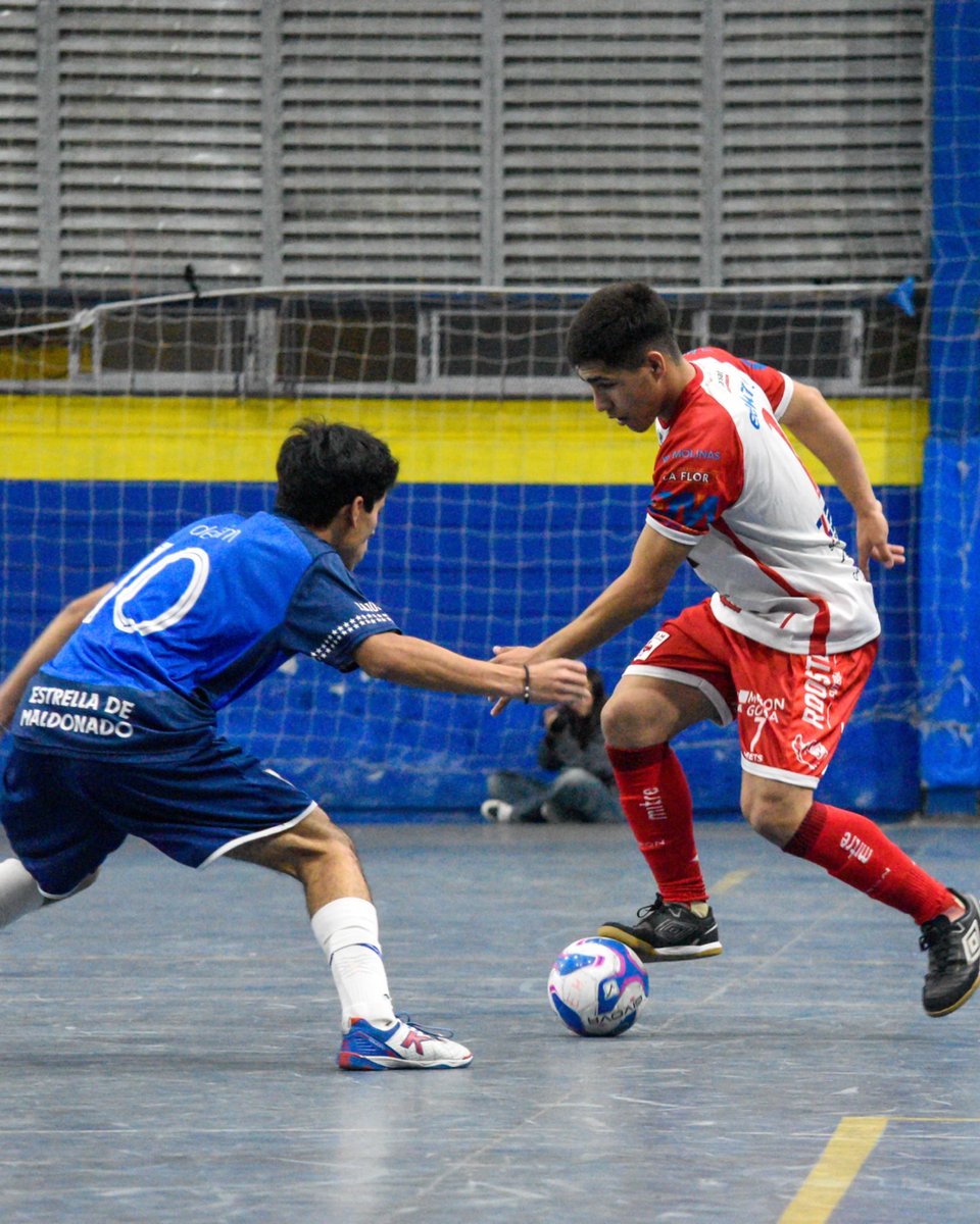 ✅ La tercera del gallo consiguió una nueva victoria en el torneo tras superar por 5 a 1 a Estrella de Maldonado.

5 de 5 para los pibes 👏🏻
 
🔜Próxima fecha 🆚 Gevs (L) 

#FutsalAFA🏆