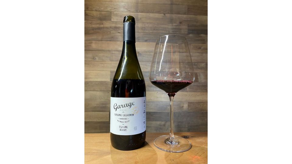 Each week, our Vinous Favorite highlights a delicious and affordable wine. This week: 2023 Garage Wine Co. Cabernet Sauvignon Old-Vine Revival, 92 points. Click the link below for more details.⁠

vinous.com/vinous_favorit…