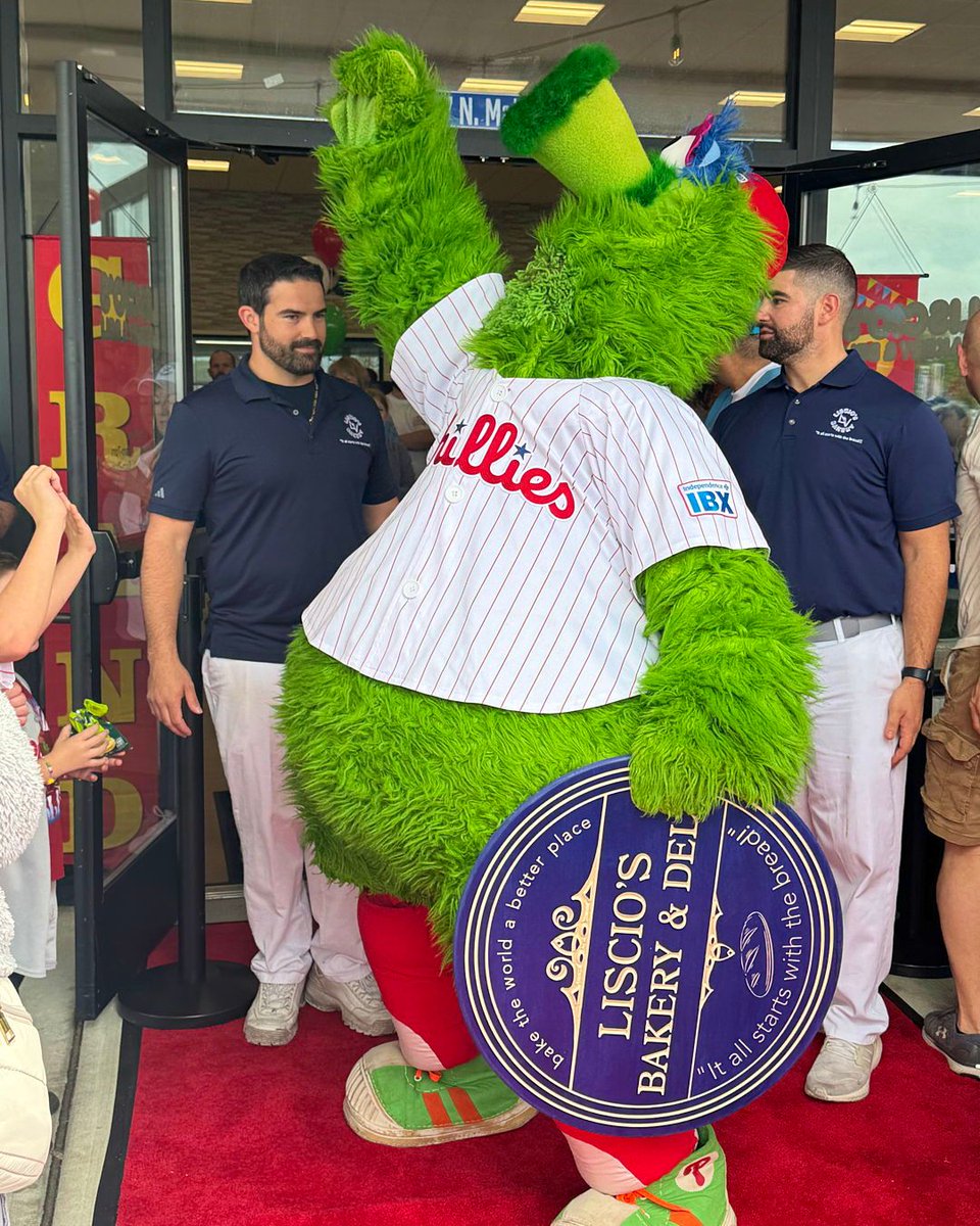 A huge thank you to the Phillie Phanatic for making our Grand Opening celebration extra special! 🎉⚾ We had an amazing time and couldn’t be more grateful to everyone who came out to support us. Here's to many sweet memories ahead at our new Glassboro location! ❤️

#Phillies