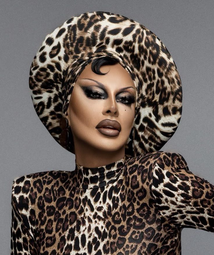 SageTeamjewels's tweet image. Love the winner of Season 2