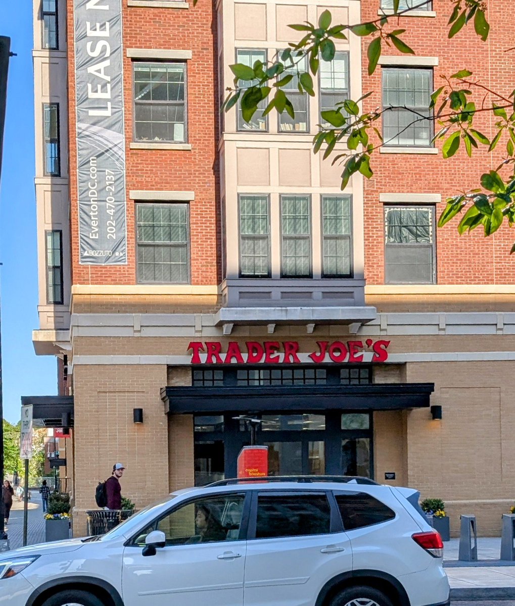 Looks like signage is up for the Edgewood Trader Joe's.
