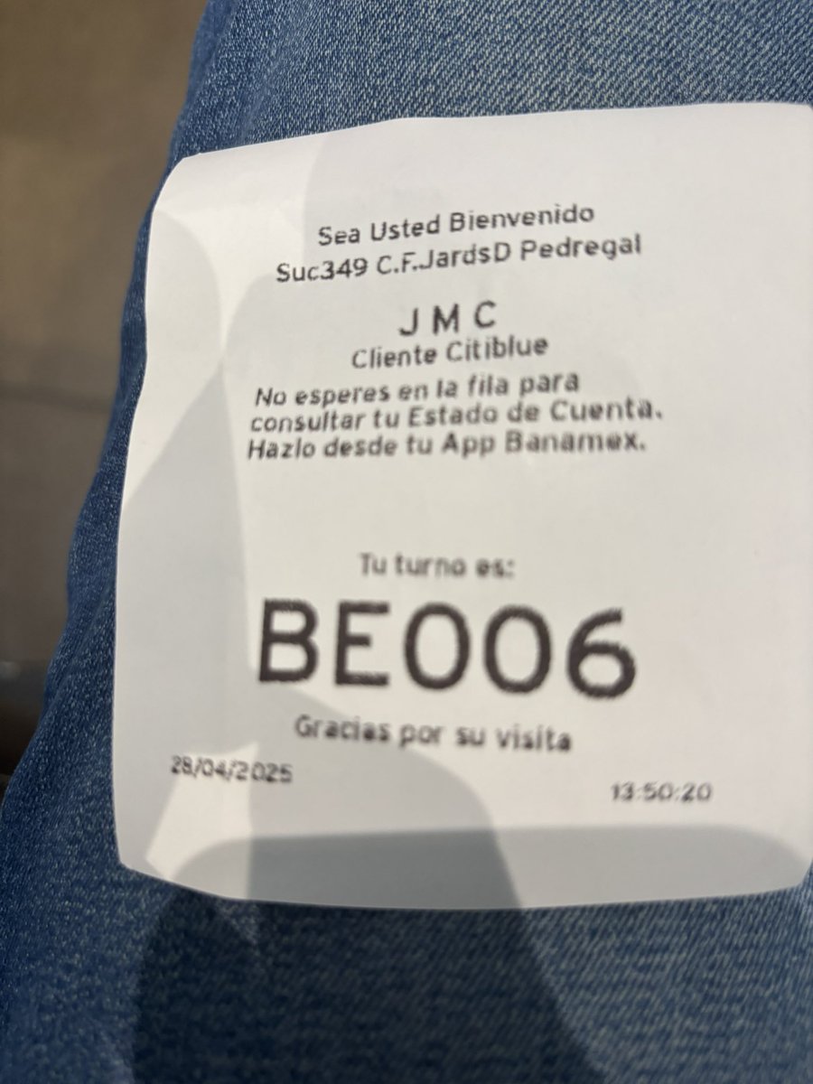 chuchomares's tweet photo. @banamex Tengo mas de 1 hr en sucursal para recoger mi tarjeta y ya solicite una respuesta y nadie resuelve 
Eso si cuando hice mi inversion todo muy rapido pero cuando es un beneficio para el cliente debemos aguantar 
#banamexapesta https://t.co/iKDiSMwVqK