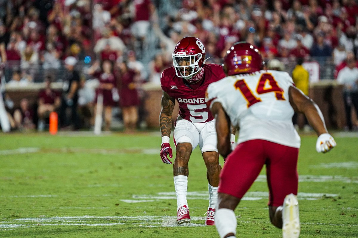 Source: Former #Sooners DB Woodi Washington has received and accepted a mini-camp invite from the Baltimore Ravens.

Washington appeared in 58 games and made 43 starts during his six-year career at Oklahoma, seeing time at outside corner, nickel and safety.