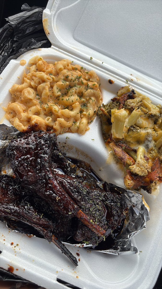 HELL ON EARTH✰ tweet media